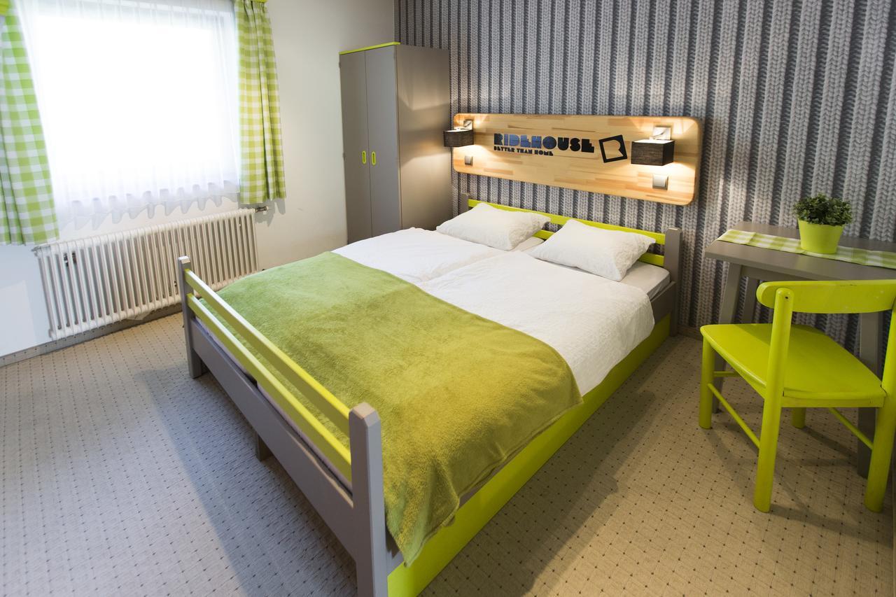 Bed and Breakfast Ridehouse à Schladming Extérieur photo