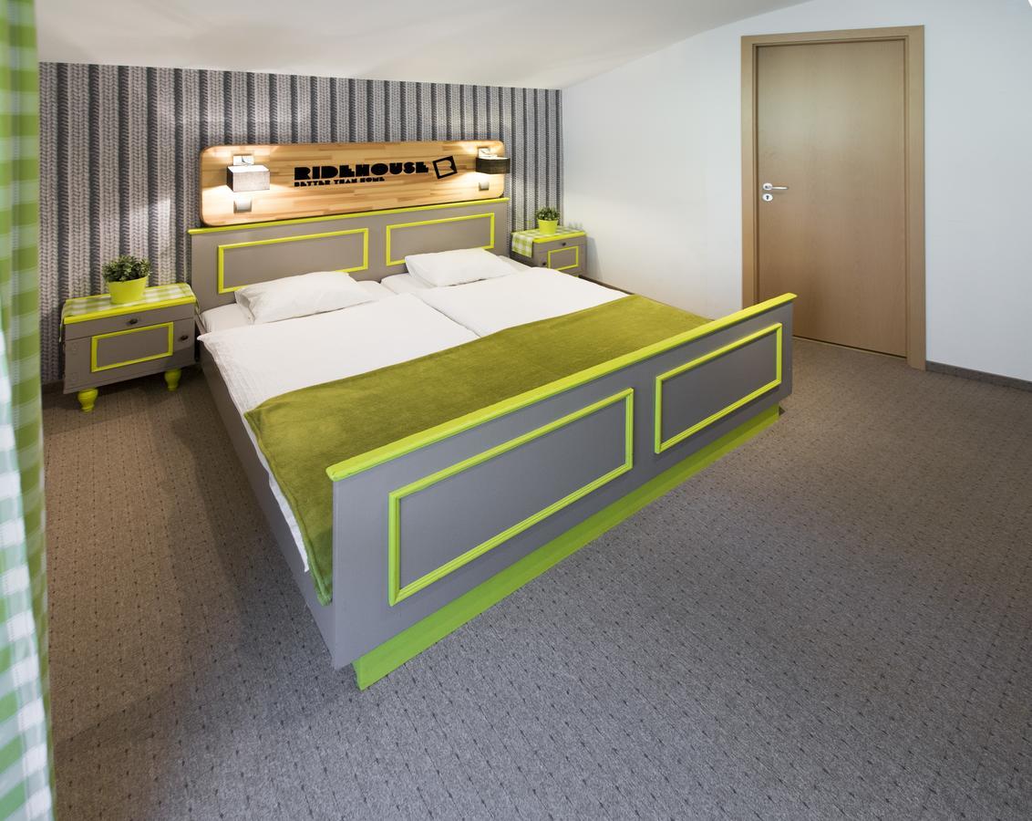 Bed and Breakfast Ridehouse à Schladming Extérieur photo